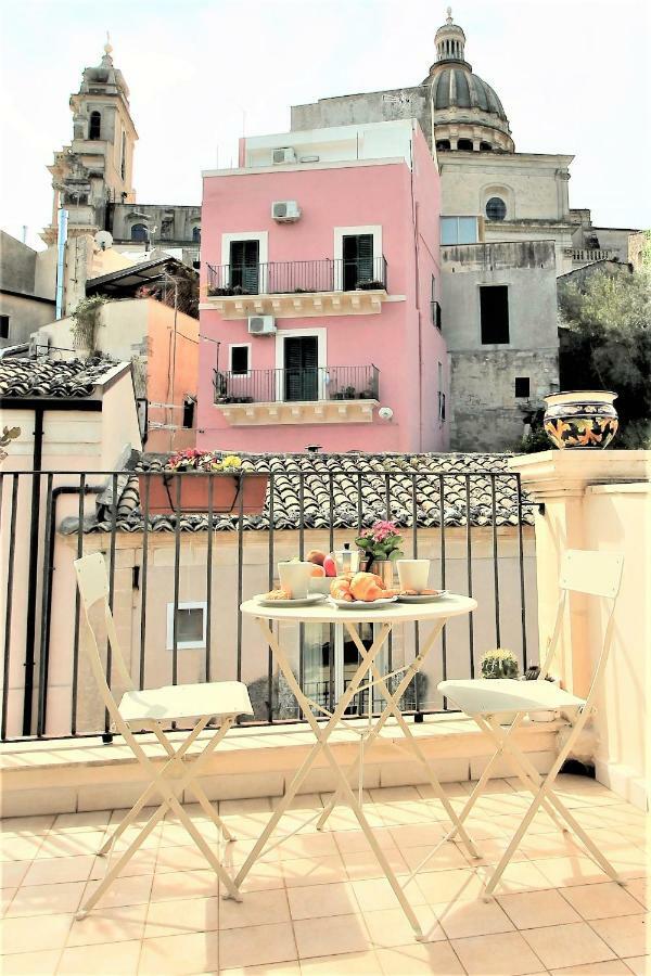 Le Luci Su Ibla - Ospitalita Con Vista Bed & Breakfast Ragusa Exterior foto