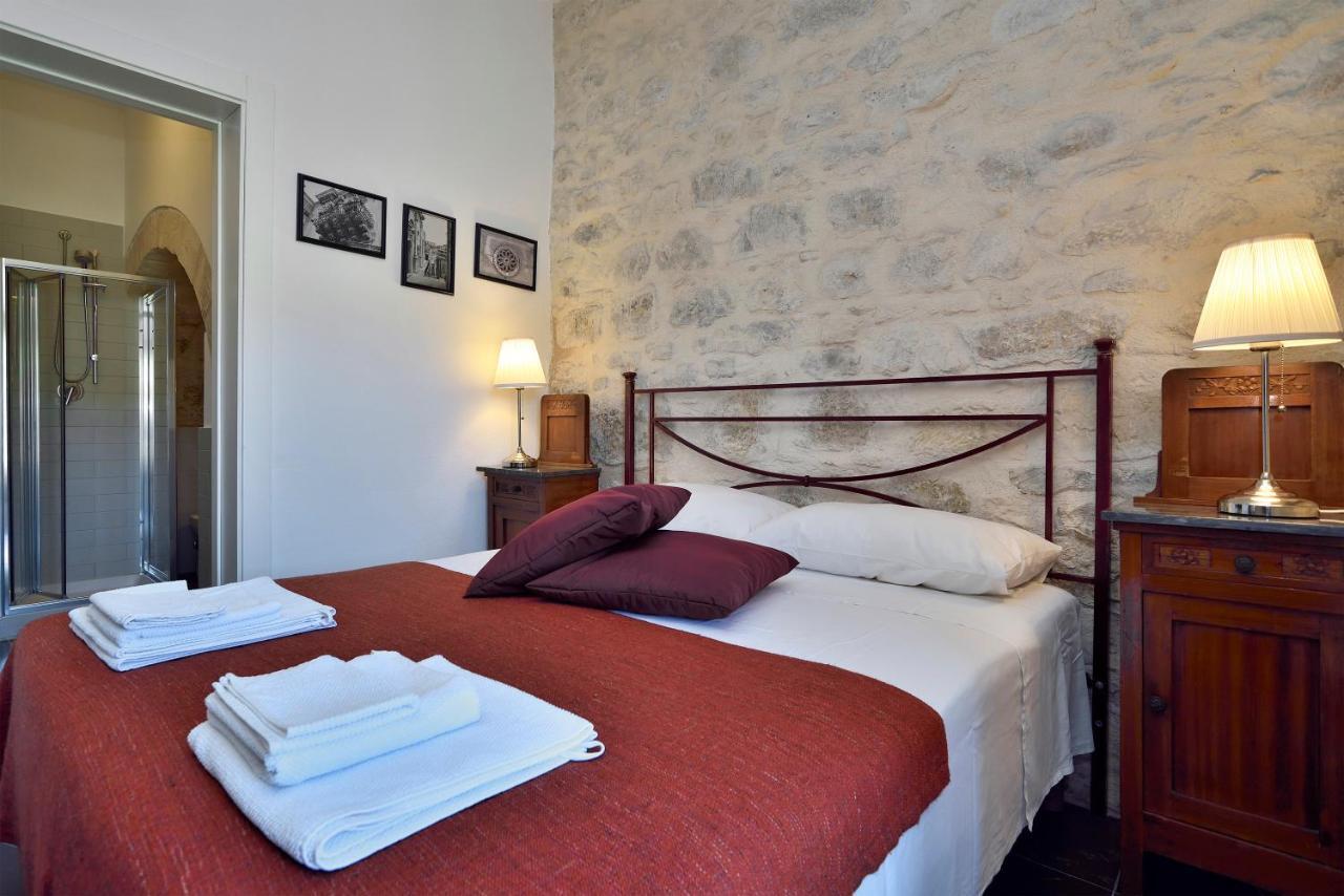 Le Luci Su Ibla - Ospitalita Con Vista Bed & Breakfast Ragusa Exterior foto
